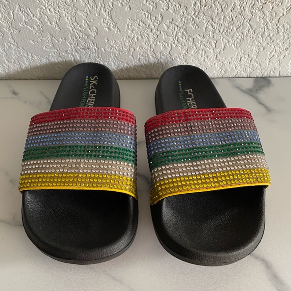 Skechers Rainbow Stripe
Slide Slip On Sandal - Picture 4 of 7
